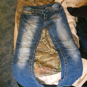Maurices distressed blue jeans